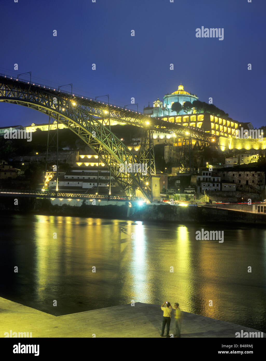 Ponte Dom Luis I a Vila Nova de Gaia in Porto, Portogallo Foto Stock