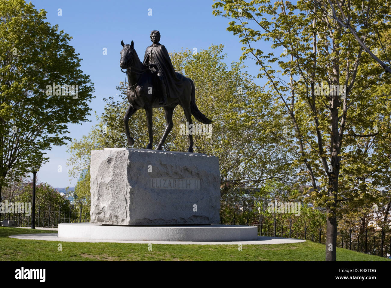 Queen Elizabeth II statua, il Parlamento motivi, Ottawa, Ontario Foto Stock
