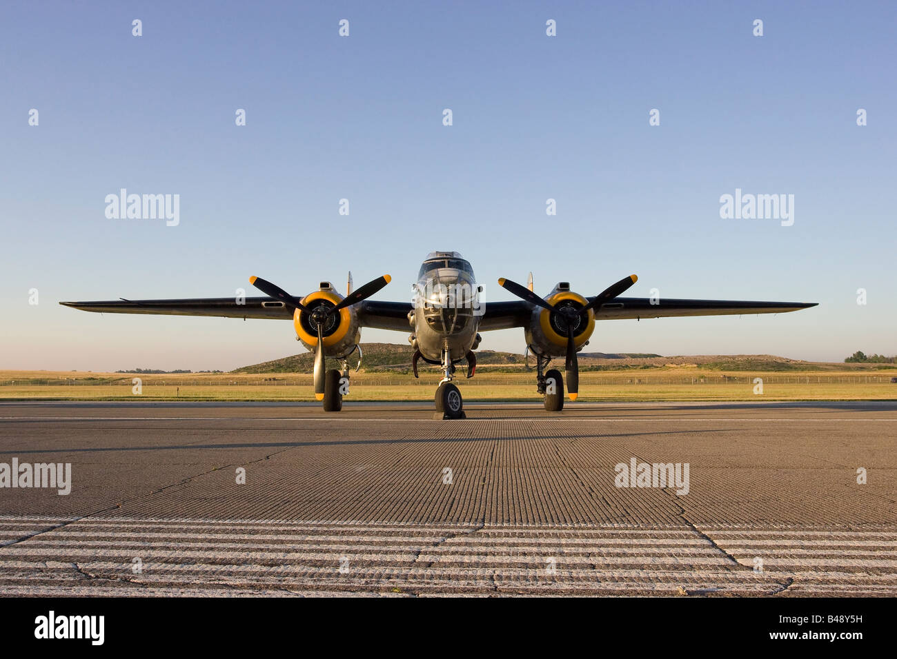 Martha Jean B25J sul display all aeroporto Willow Run Thunder su airshow Michigan Foto Stock