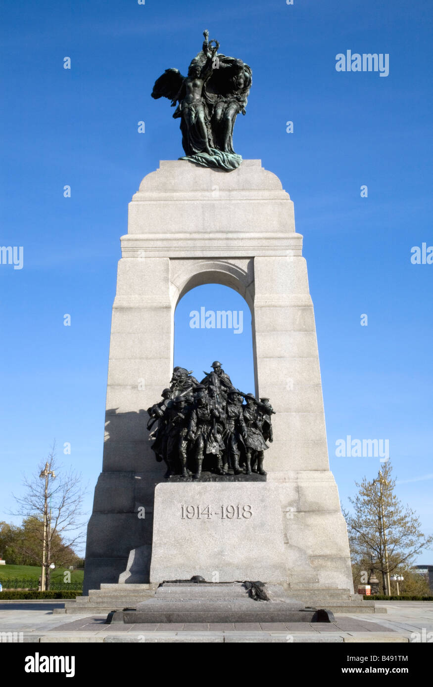 Il National War Memorial, il Parlamento motivi, Ottawa, Ontario, Canada Foto Stock