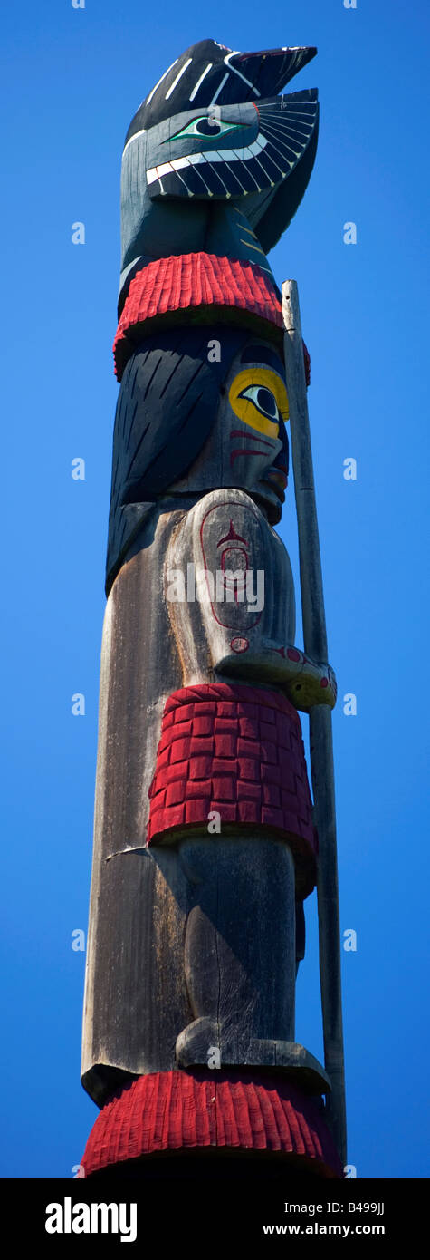 Totem Poles in Thunderbird Park Victoria, Isola di Vancouver, British Columbia, Canada. Foto Stock