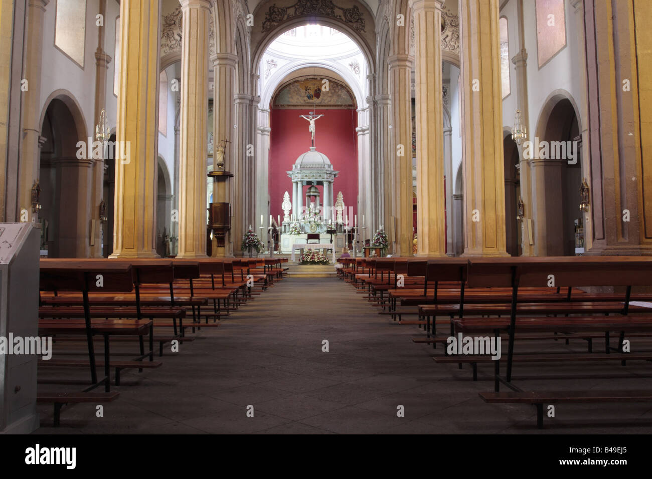 Interno della chiesa di Santiago de los Caballeros in Galdar, Gran Canaria Isole Canarie Spagna, Foto Stock