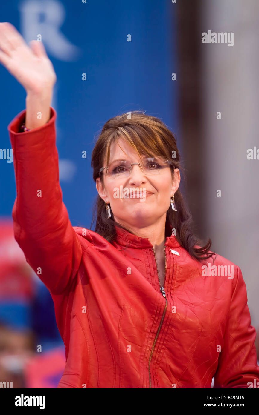 Sarah Palin a salutare la folla a McCain Palin rally in media in Pennsylvania l'22 settembre 2008 Foto Stock