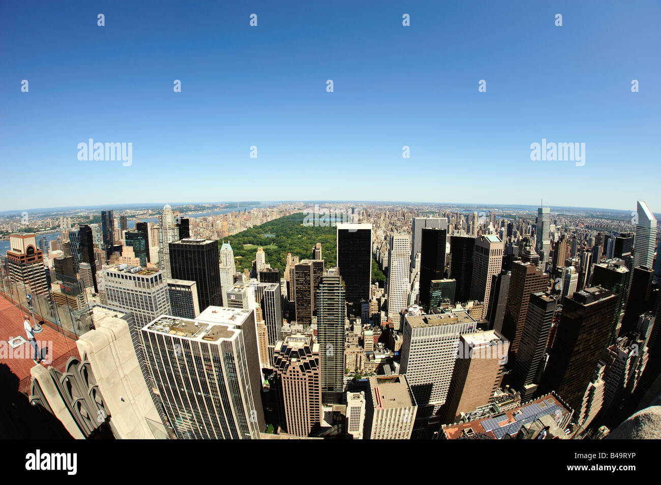 Ampio angolo di vista dalla cima del 30 Rockefeller Center Foto Stock