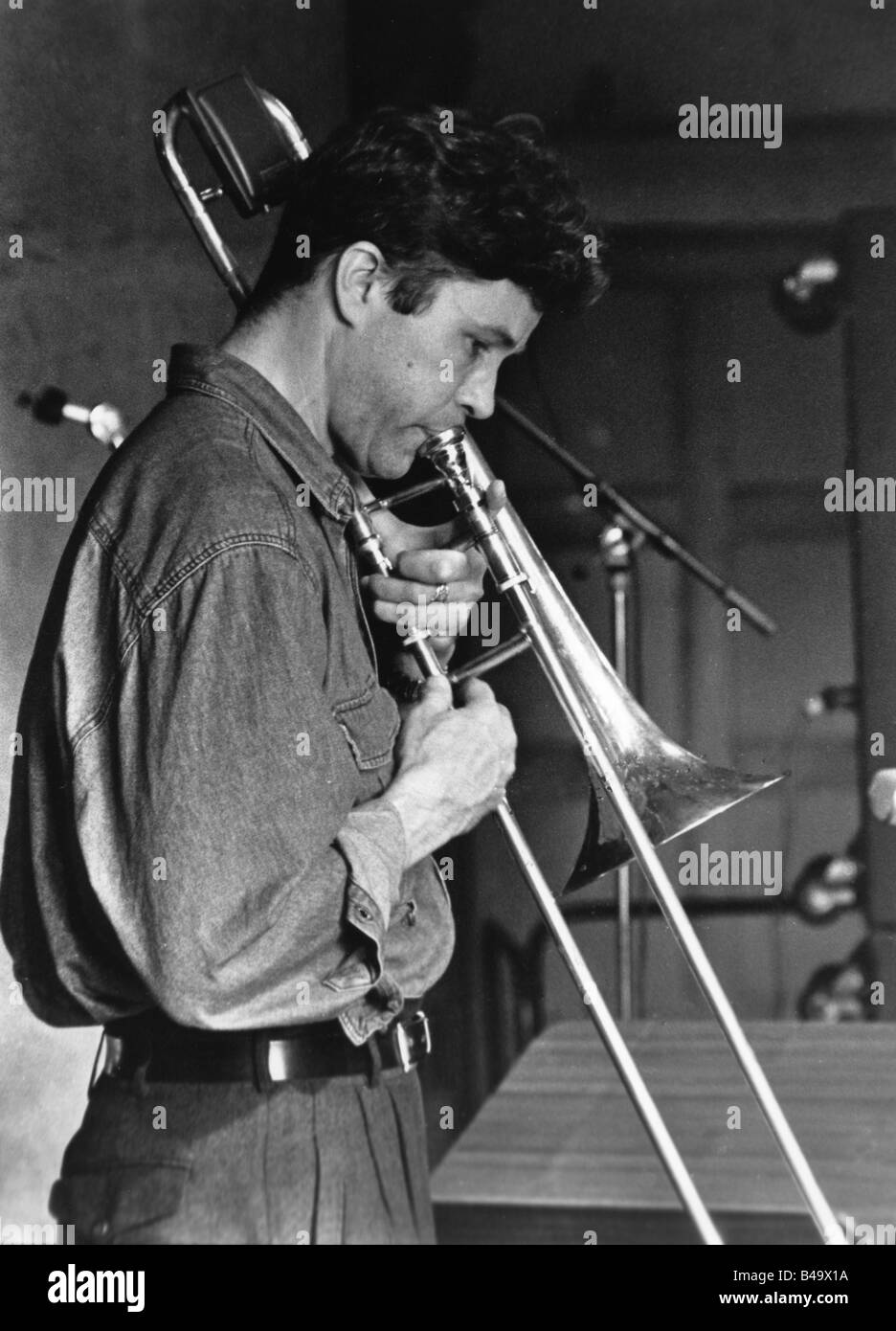Andersen, Ray, * 16.10.1952, musicista americano (Jazz), a mezza lunghezza, suonando trombone, live performance, Mannheim, maggio 1995, Foto Stock