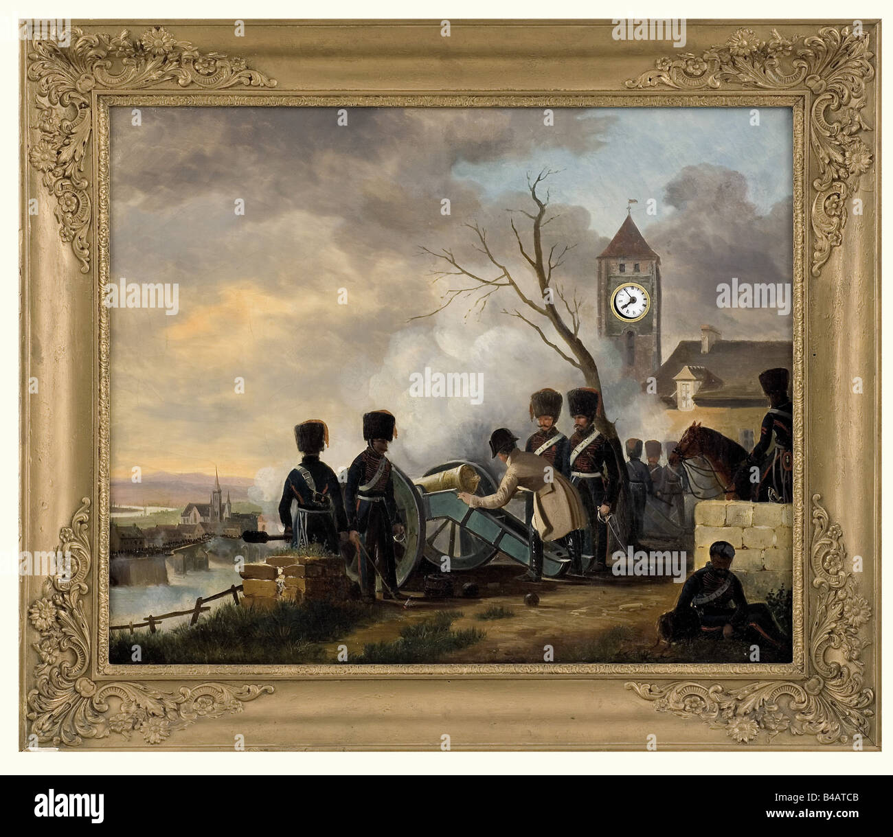 Immagine di un orologio, fine del XIX secolo. Una rappresentazione della battaglia di Montereau il 18 febbraio 1814. Napoleone è personalmente mirando un cannone a truppe del principe ereditario di Württemberg, che stanno attraversando un ponte. Vi è il campanile di una chiesa in background con un ottone refilato sfinestratura per il quadrante di orologio. Olio su tela (rifoderato, restaurata). Vi è un orologio in ottone il movimento con un quadrante smaltato in un caso sul retro, con carillon. Ci sono due ulteriori di lavorazione separata movimenti scampanio. Include il tasto AVVOLGIMENTO. Cornice in gesso, oro bronzato. Esterno, artista del diritto d'autore non deve essere cancellata Foto Stock