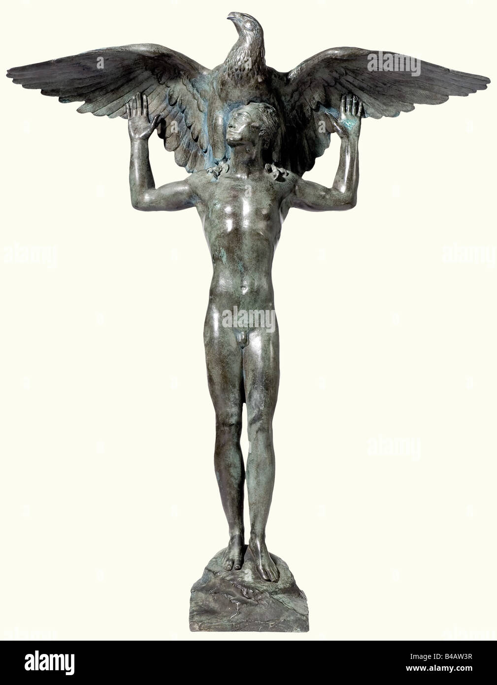 Ferdinand Liebermann (1883 - 1941) - bronzo figura 'Deutschland erwache!'., ("Germania, sveglio!') gioventù permanente, sulla sua spalla un aquila pronto a salire. Base firmato "Ferdinand Liebermann" sulla sinistra, sul retro del marchio del Belle Arti "fonderia Guss Brandstetter München". Altezza 100,5 cm. Una figura imponente con una bella e profonda patina verde. Liebermann ha creato la figura 'Deutschland erwache!' nel 1924 e presentato al pubblico in occasione della mostra Arte in Monaco di Baviera Palazzo di Vetro nello stesso anno. Ferdinand Liebermann ha completato la sua istruzione a Monaco di Baviera, artista del diritto d'autore non deve essere cancellata Foto Stock