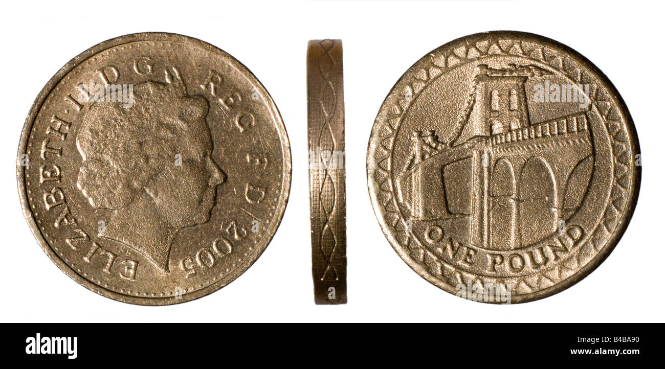 Contraffazione di 2005 una libbra di £ 1 moneta che mostra scarsa definizione, superficie ruvida e marcature irregolare intorno al bordo Foto Stock
