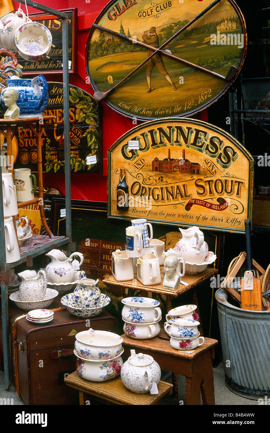 Gran Bretagna - Londra - Notting Hilll district - Mercato di Portobello Road Foto Stock