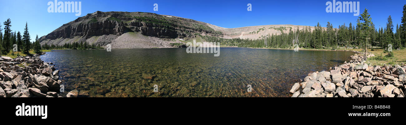 Panorama del Lago di Dean in quattro laghi bacino montagne Uinta Utah Foto Stock