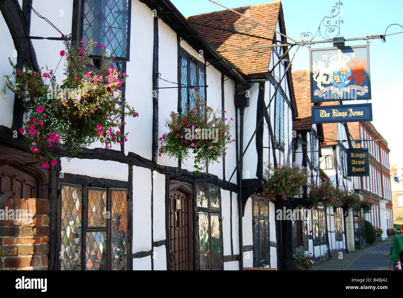 Xv secolo del re Arms pub, High Street, Old Amersham, Buckinghamshire, Inghilterra, Regno Unito Foto Stock