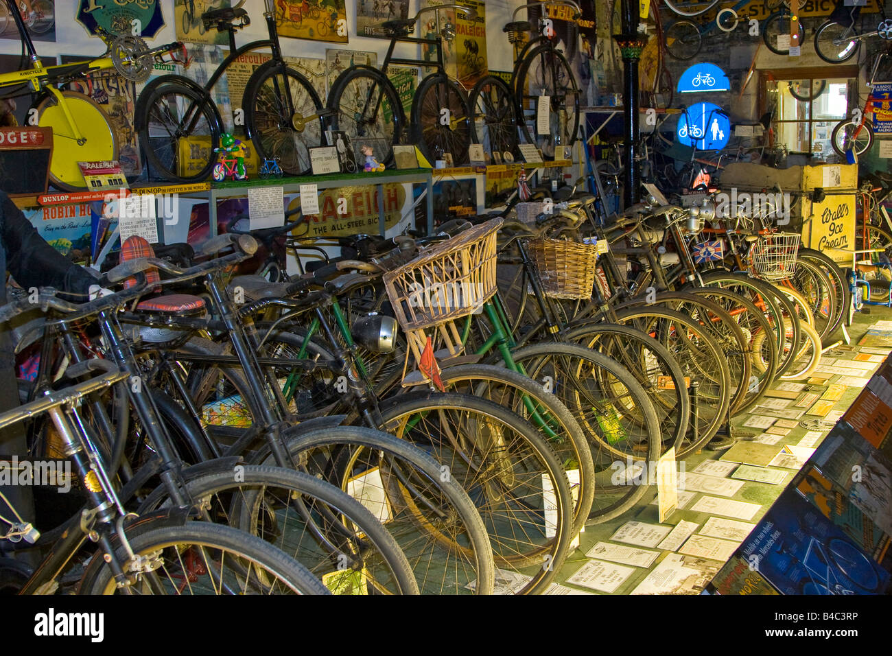 British Museum in bicicletta a Camelford Cornwall Regno Unito Gran Bretagna Inghilterra Regno Unito 2008 Foto Stock