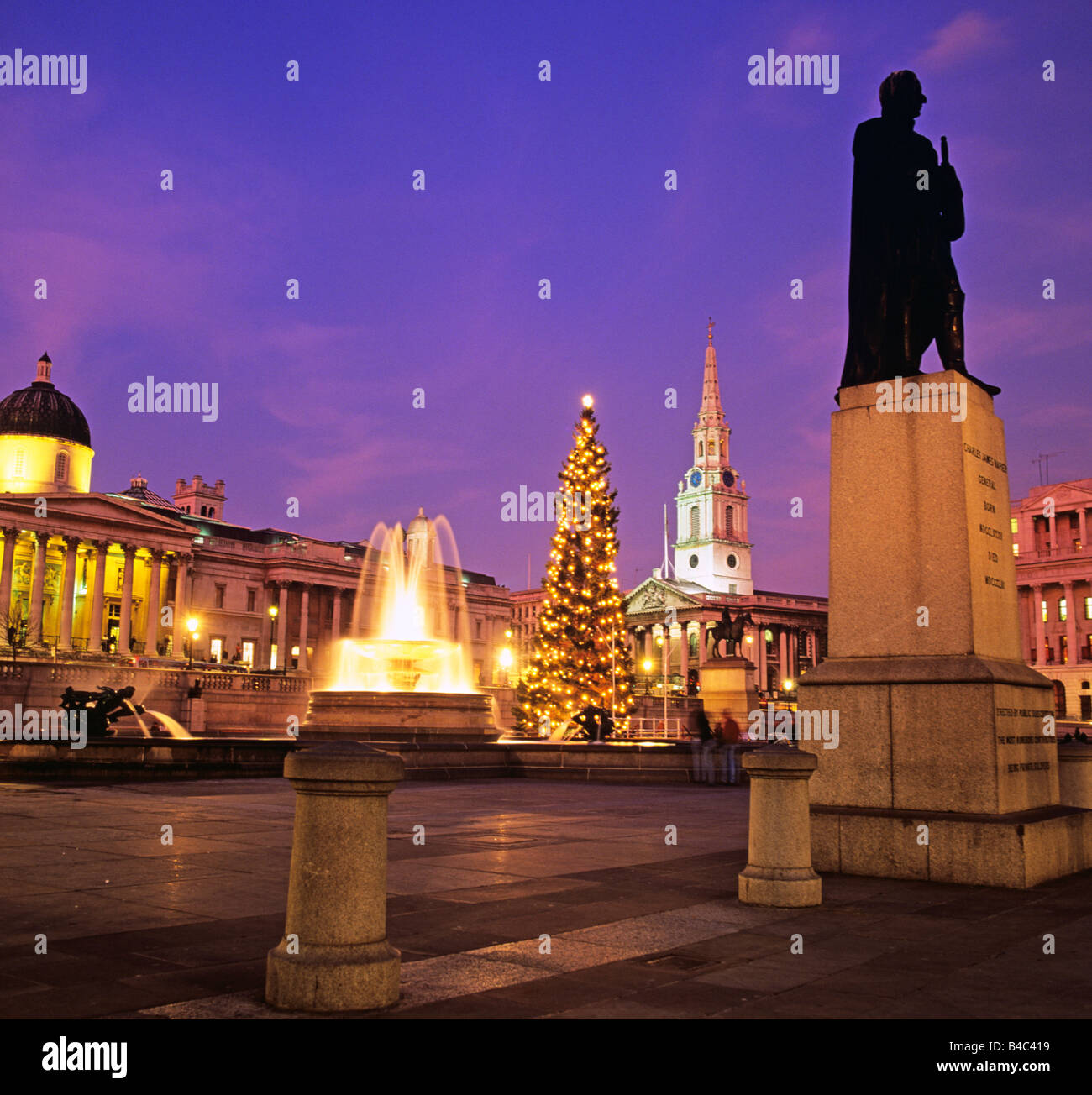 Natale a Trafalgar Square London REGNO UNITO Europa Foto Stock