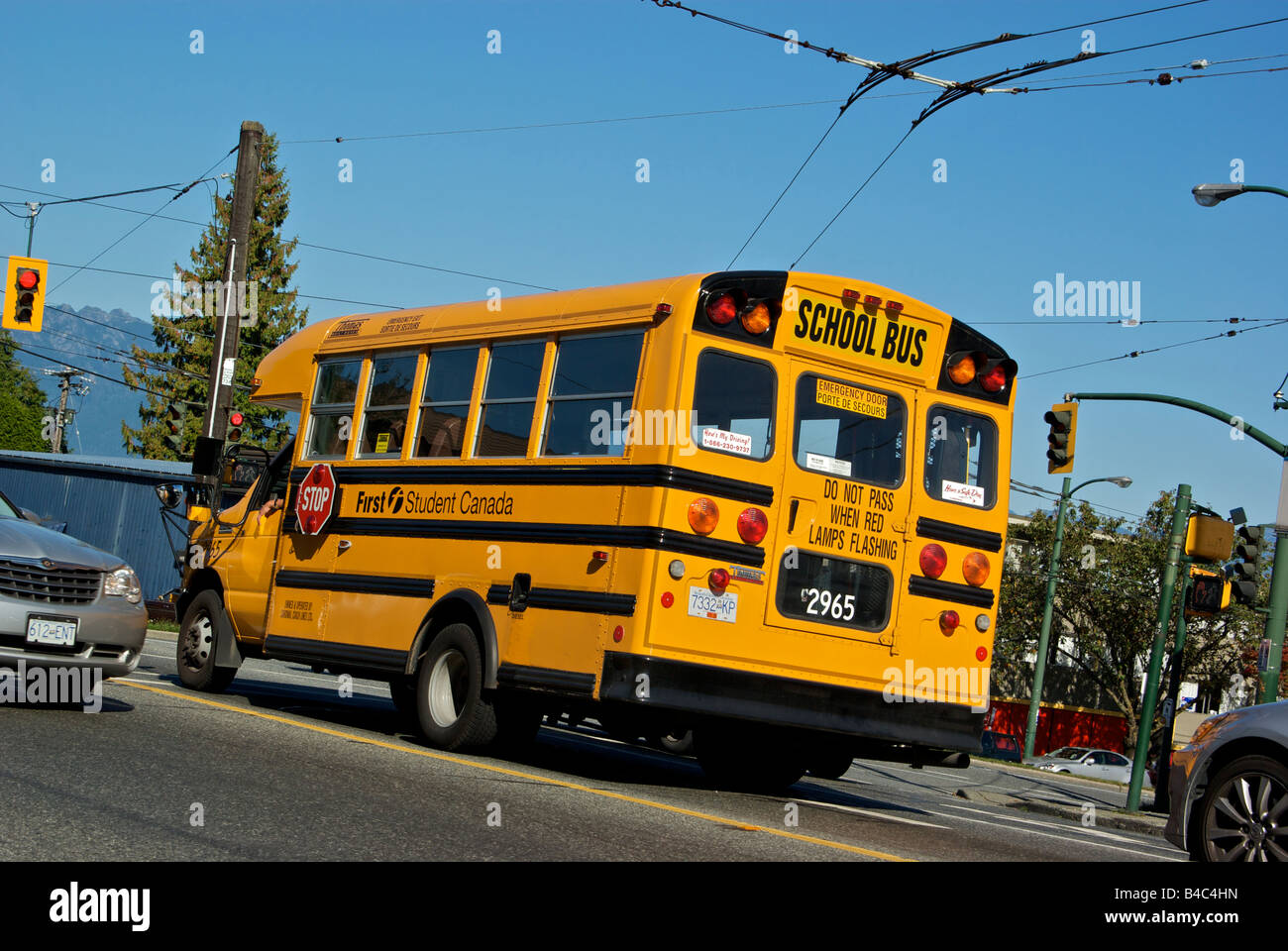 Impresa privata scuola bus servizio di trasporto Foto Stock