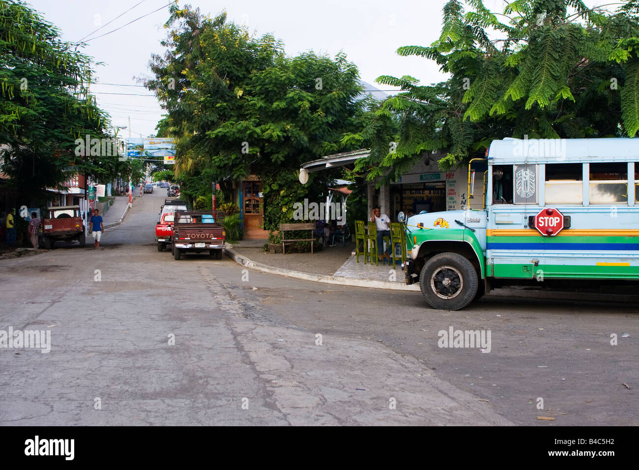 Alla fine della strada dall'Moyagalpa, Ometepe town dock cercando su per la collina fino alla città delle Isole gli autobus terminano qui Foto Stock