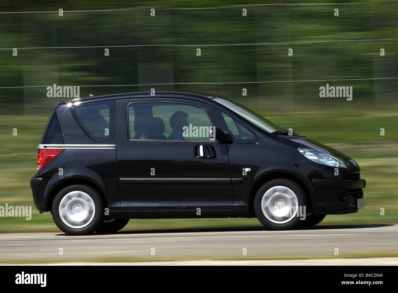 Peugeot 1007 1 4 immagini e fotografie stock ad alta risoluzione - Alamy
