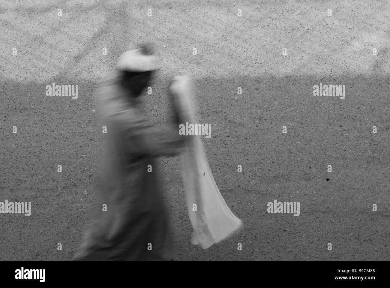 Uomo musulmano moschea lascia Foto Stock