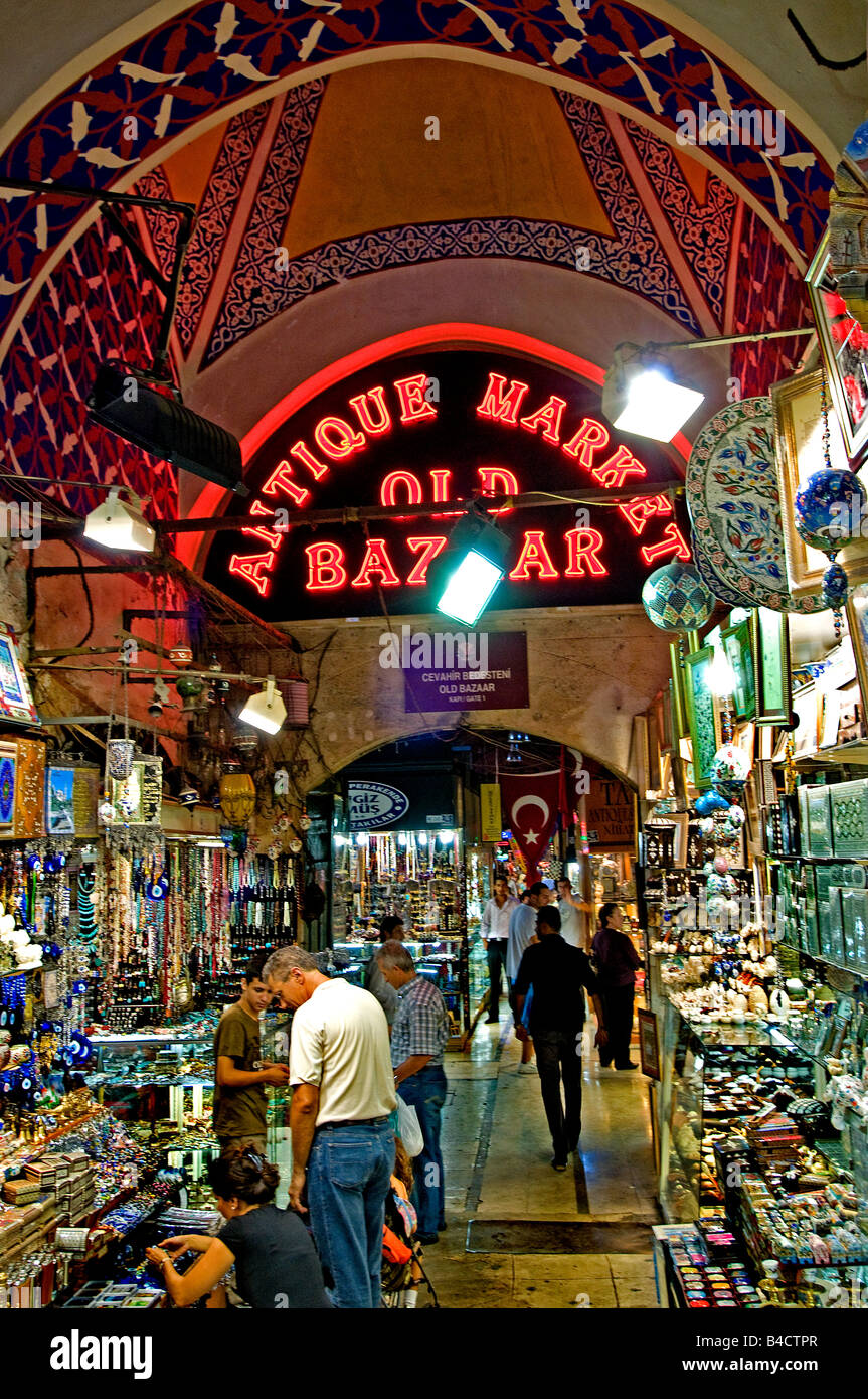Il Grand Bazaar Kapali Carsi Kapalıcarsı Istanbul Turchia Foto Stock
