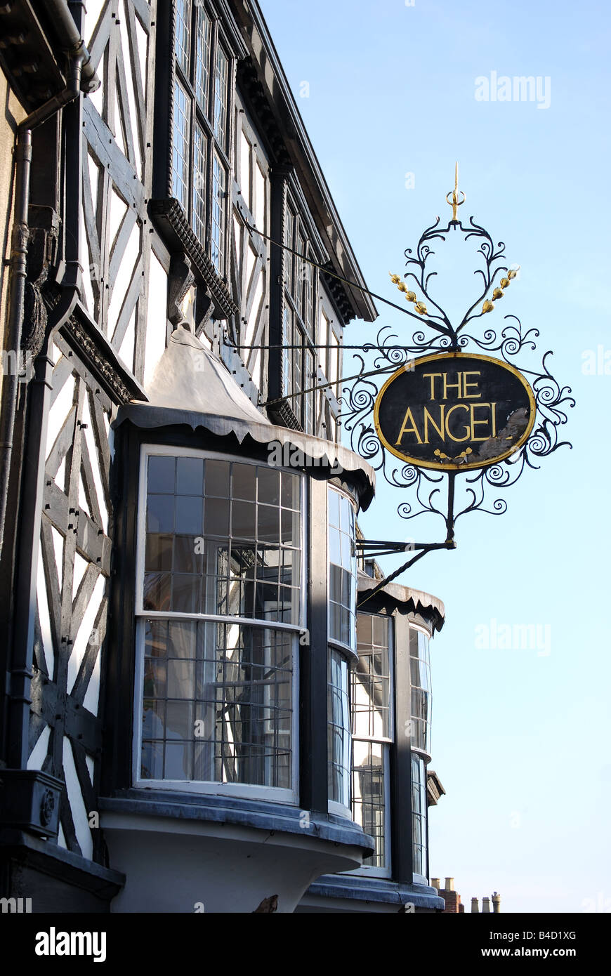L'Angelo, Tudor House frontage, Broad Street, Ludlow, Shropshire, England, Regno Unito Foto Stock
