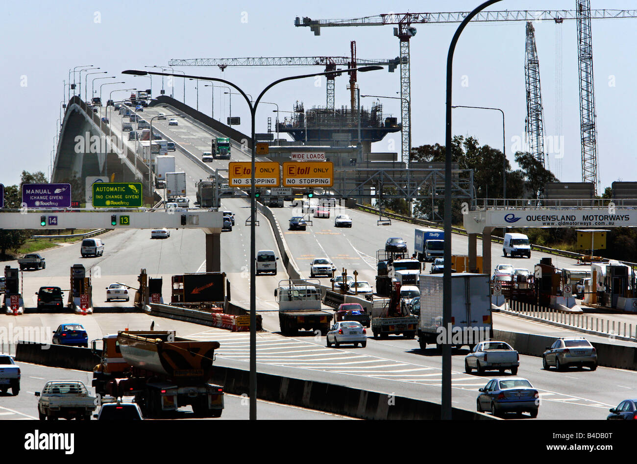 Australia, Brisbane: stazione di pedaggio del ponte Gateway, attraversando il Fiume Brisbane Foto Stock