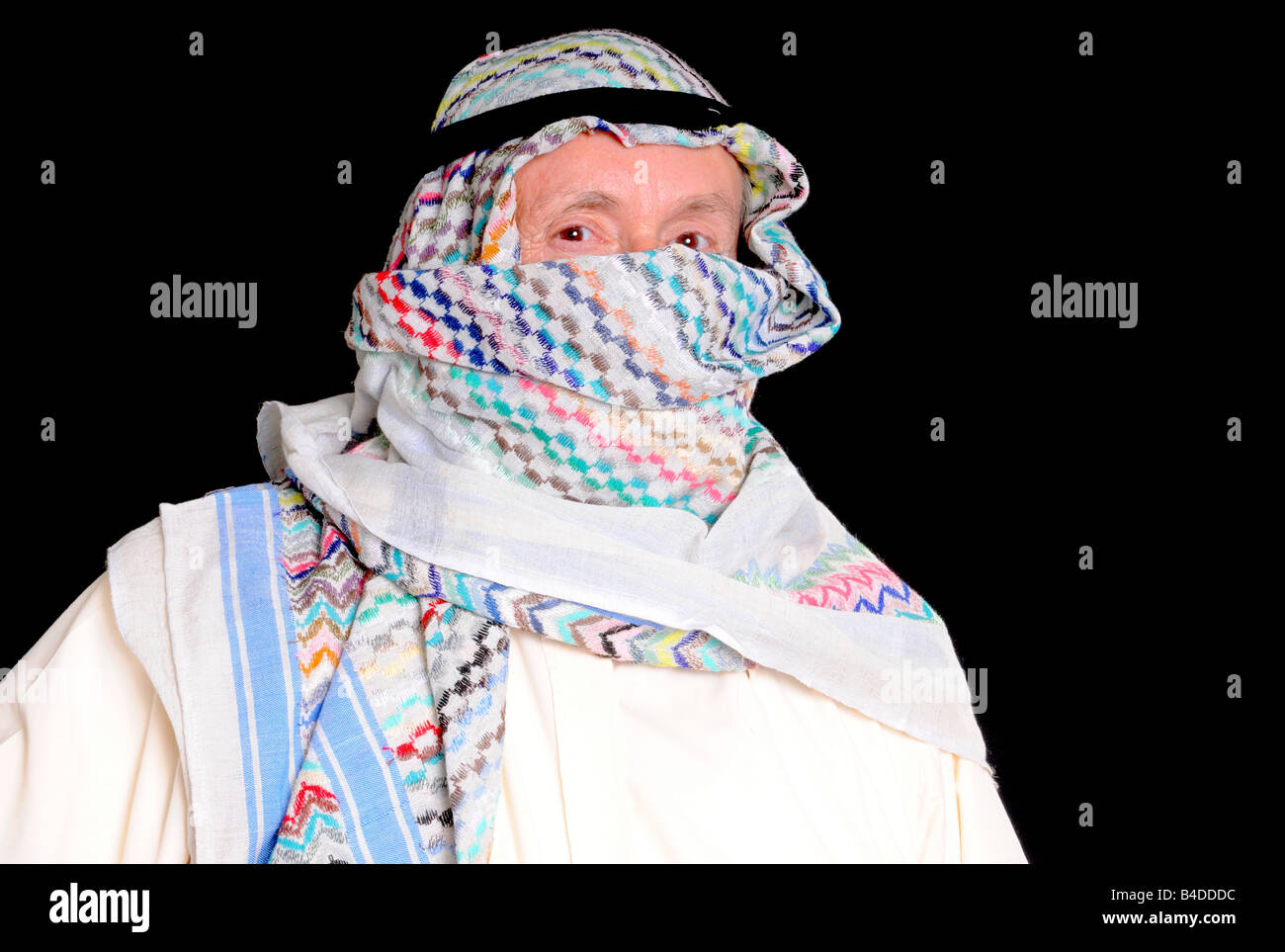 Ritratto di un sambuco arabo isolato su nero Foto Stock