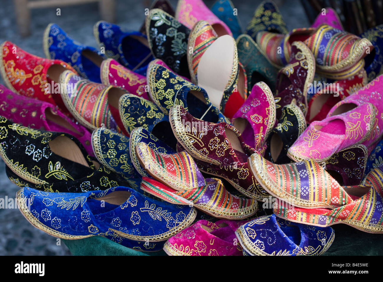 Pantofola scarpe in stallo il Grand Bazaar Istanbul Foto Stock