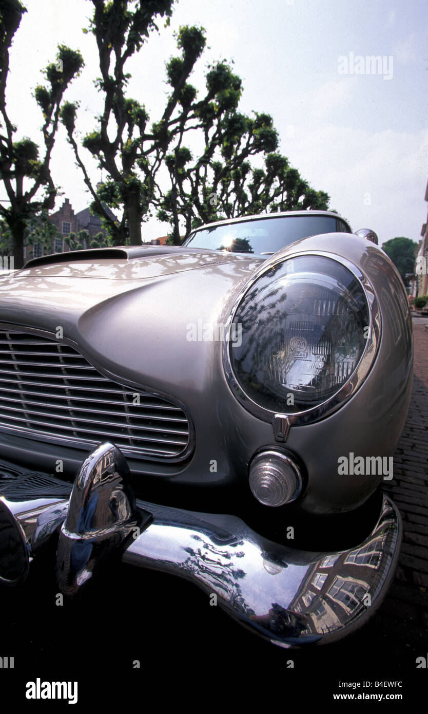 Aston Martin DB5 2017, anno modello 1963-1965, noto dal film di James Bond Goldfinger Foto Stock