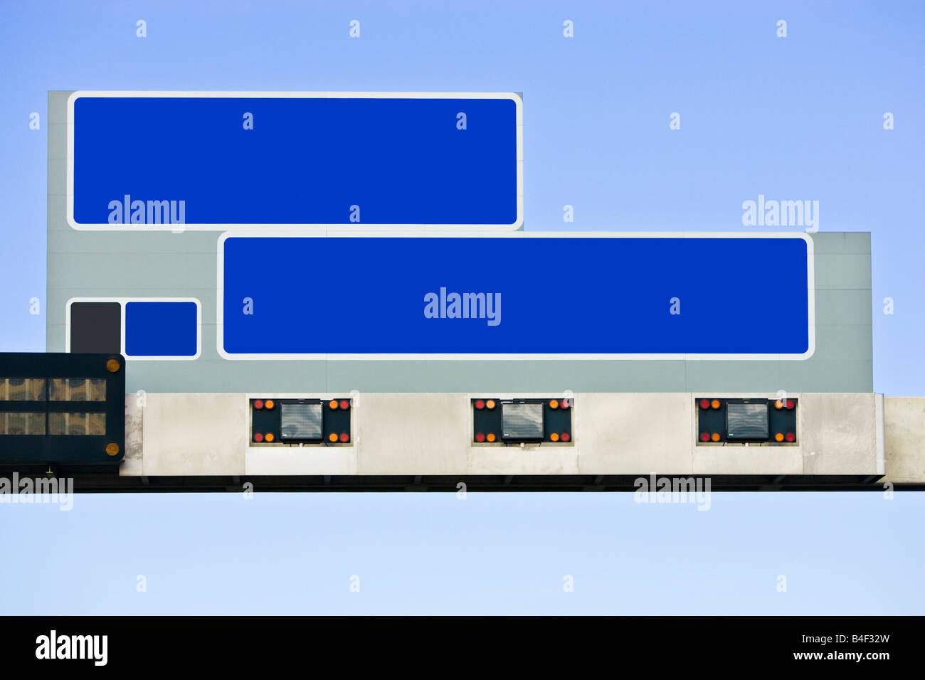 Vuoto autostrada UK overhead segno del gantry England Regno Unito Foto Stock