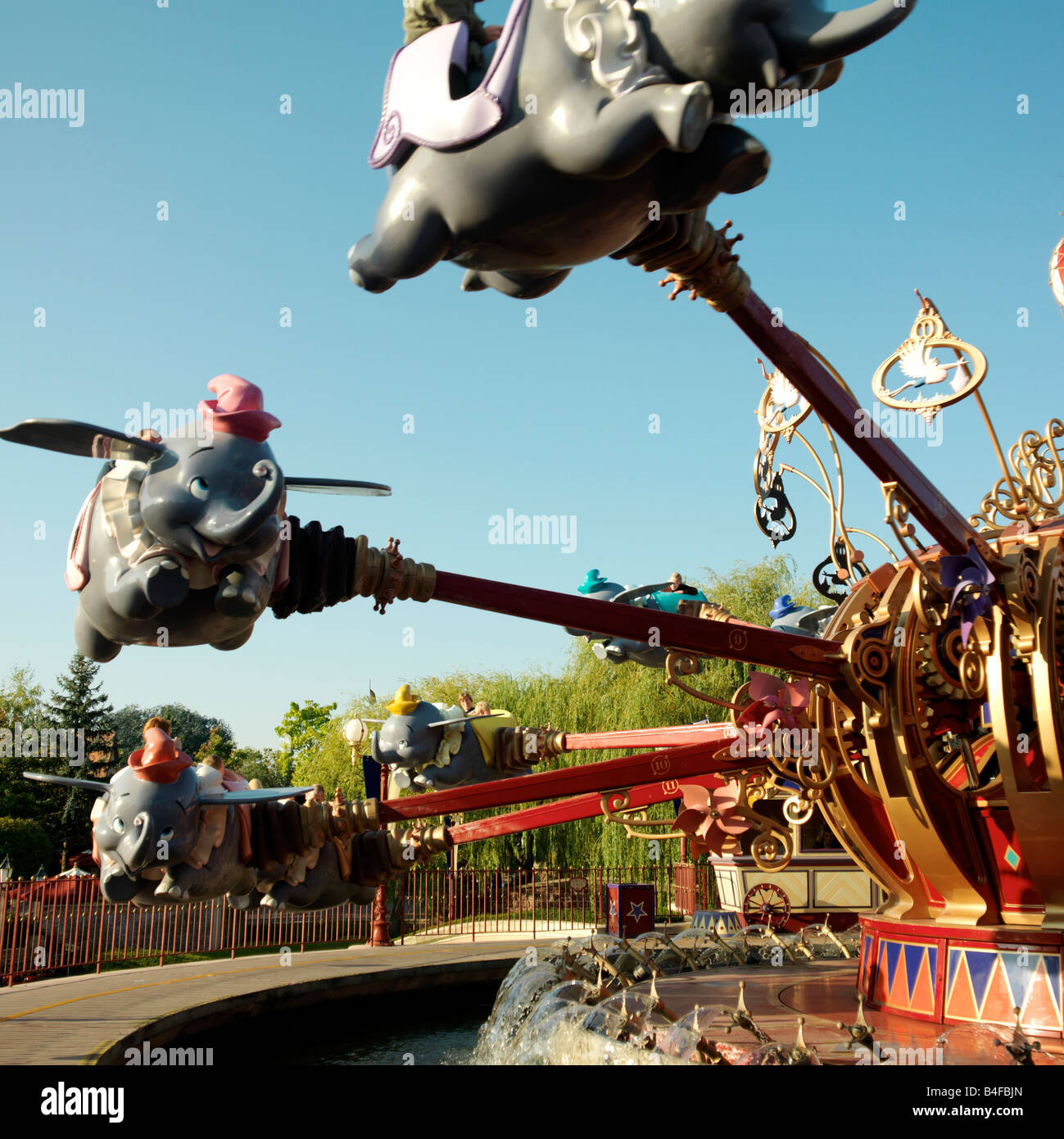 Disneyland resort Paris dumbo flying elephant Foto Stock