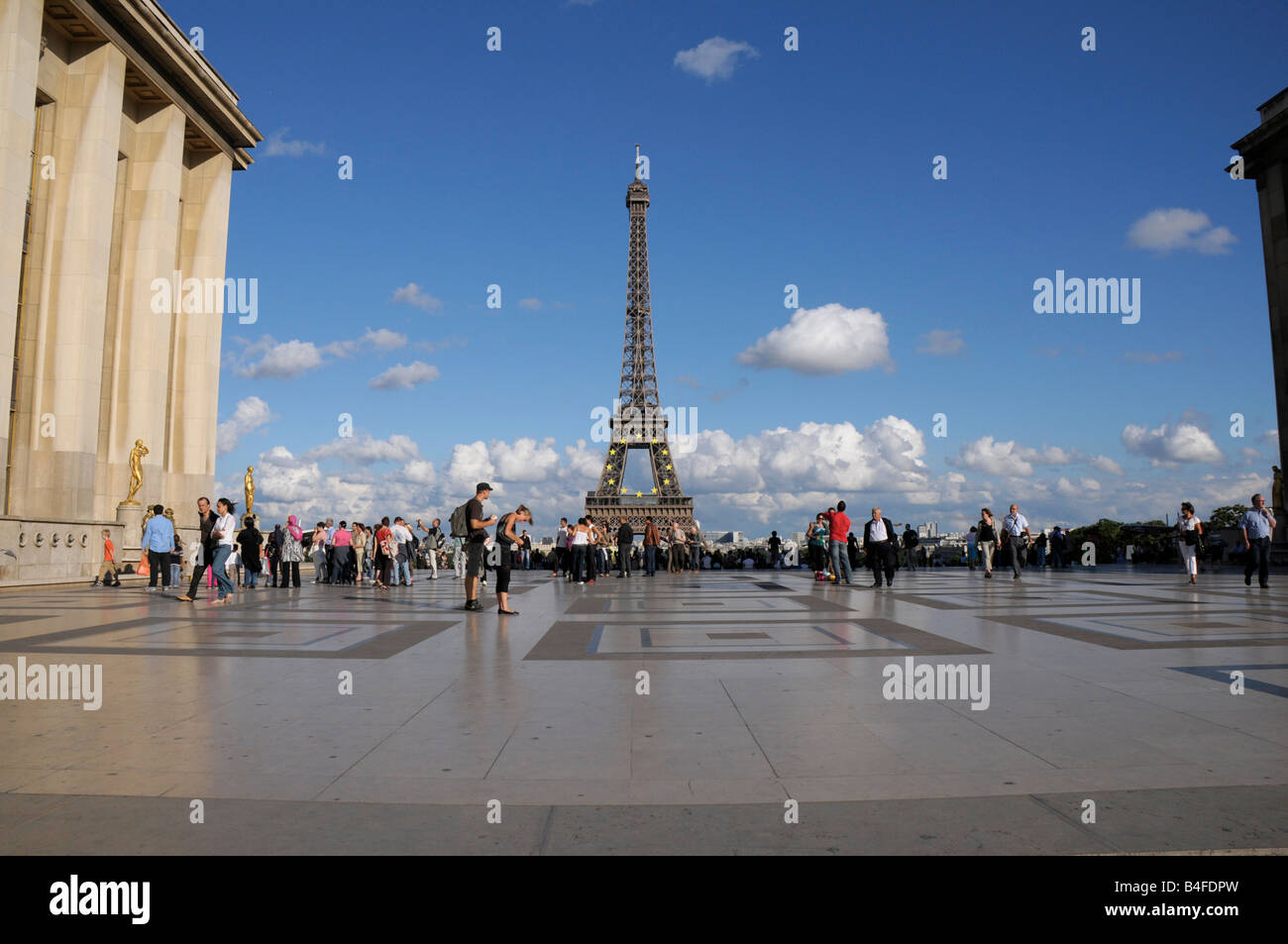 Palais de Chaillot e Torre Eiffel a Parigi Francia FranceParis Frankreich capitale città Hauptstadt Foto Stock