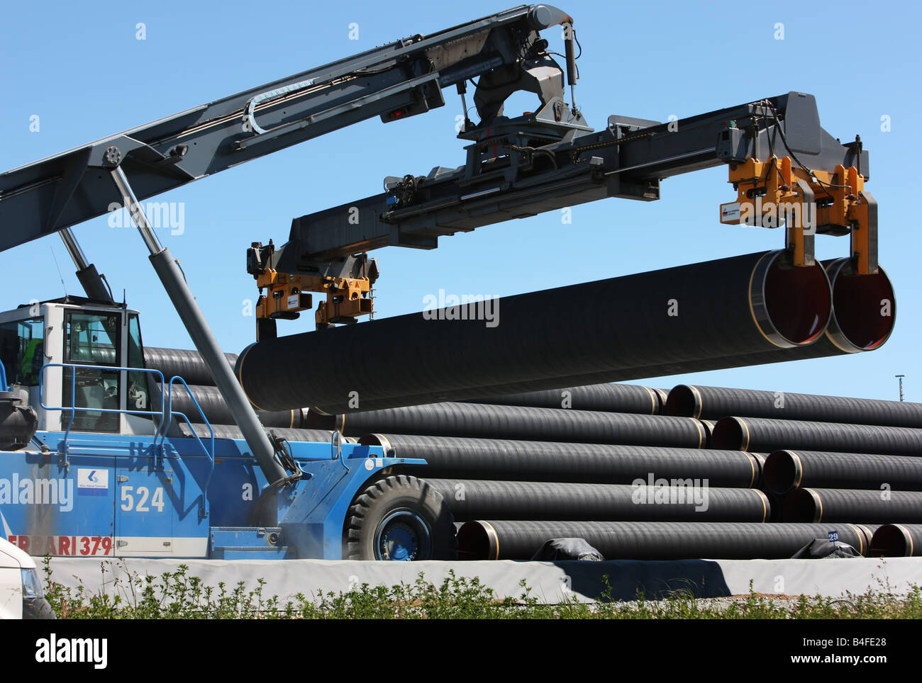DEU Germania area di stoccaggio per il tubo del Gasdotto nordeuropeo a est isola tedesca Ruegen Foto Stock