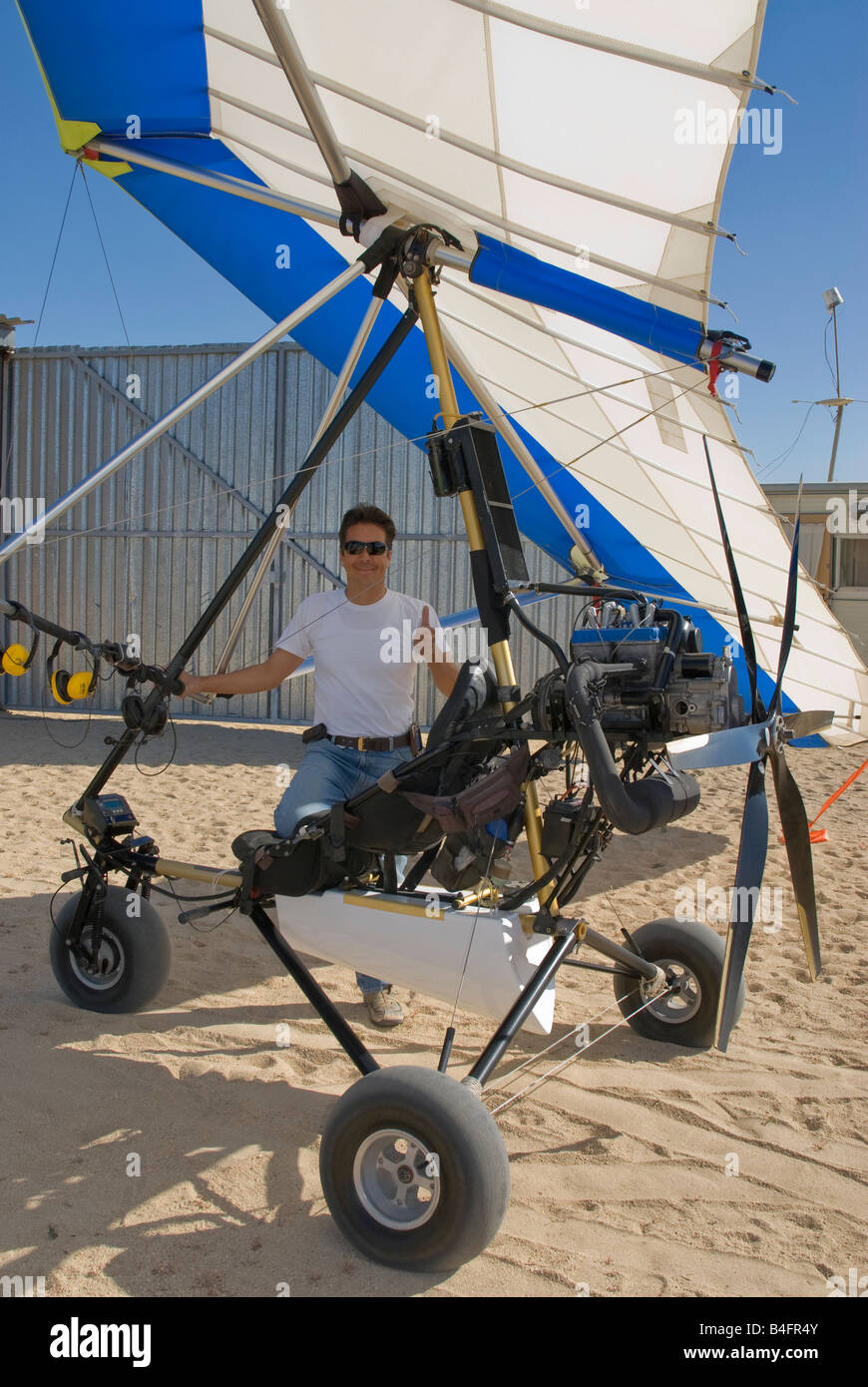 Ernesto Magana pilota ULM e proprietario di Cabo Sky Tours a Cabo San Lucas Baja California Sur Messico Foto Stock