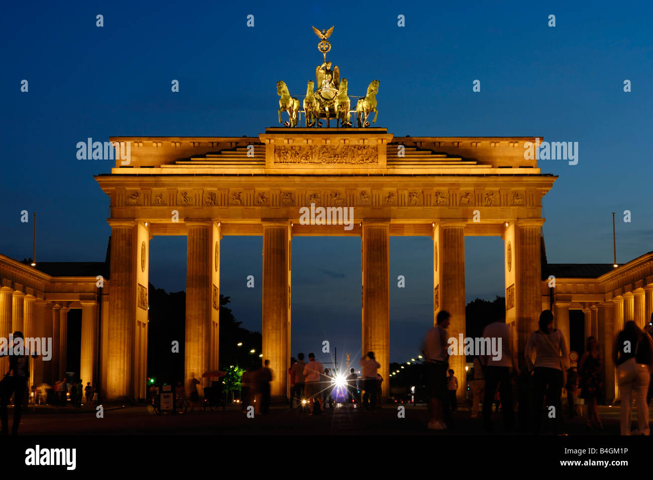 Porta di Brandeburgo 'Brandenburger Tor' a Berlino Germania Foto Stock