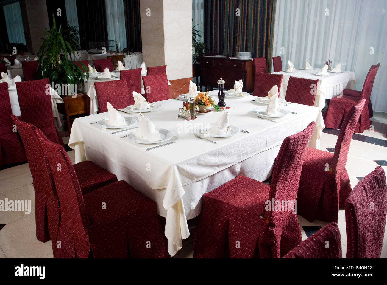 Tavolo da pranzo in ristorante Foto Stock