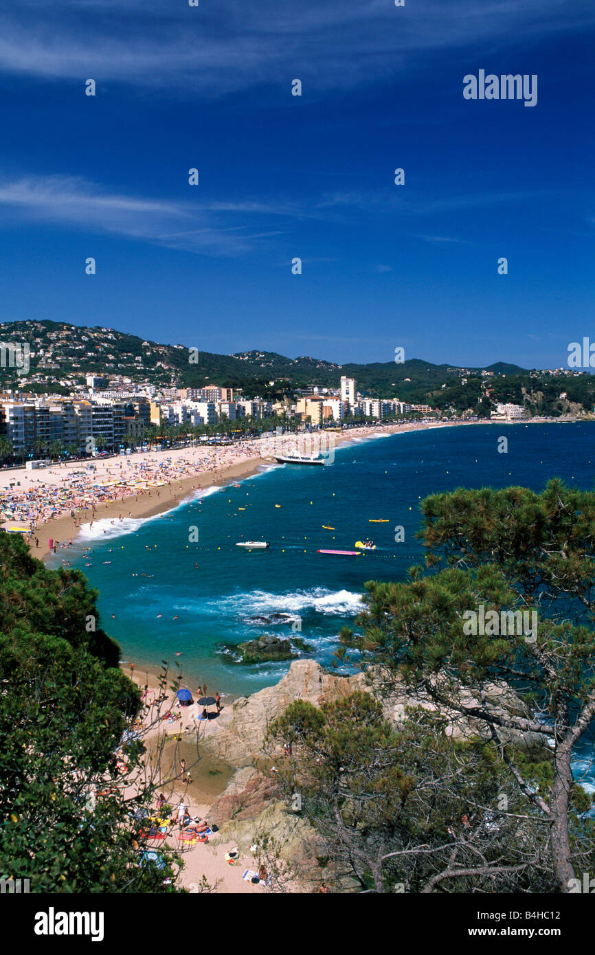 Edifici a waterfront, Lloret de Mar, provincia di Girona, in Catalogna, Spagna Foto Stock