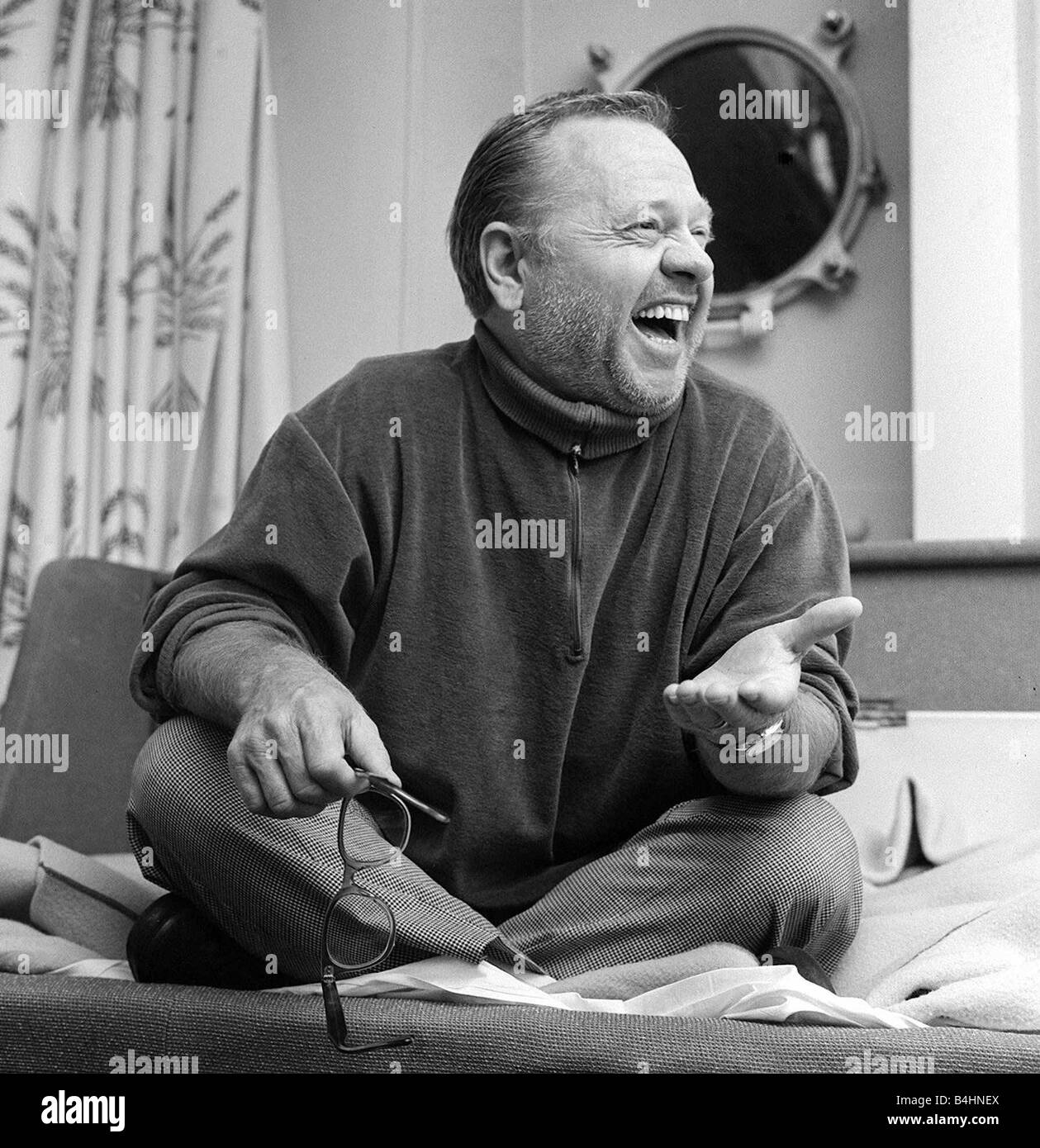 Mickey Rooney attore agosto 1963 sulla USS Stati Uniti a Le Harve Francia Foto Stock