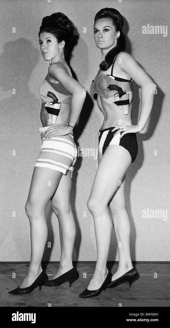 Carol Cleveland e Alex Kirsta attrice 1965 Foto Stock