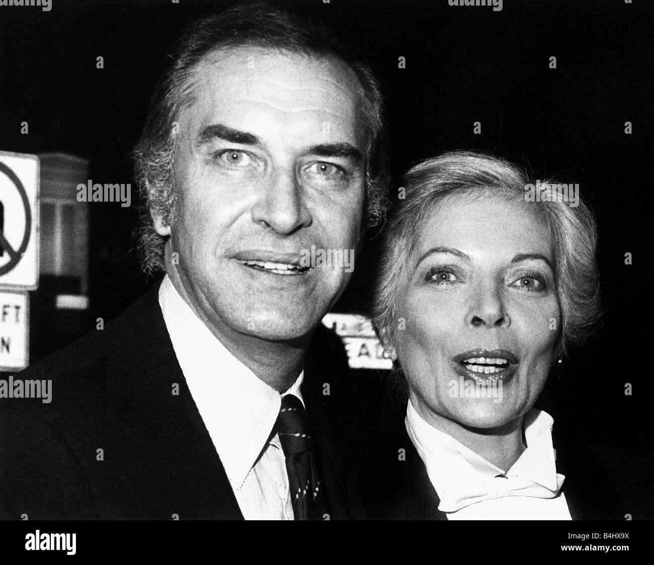 Martin Landau attore di cinema con mia moglie Barbara Bain 1979 Foto Stock