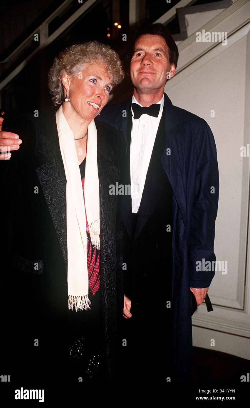 Michael Palin Comico scrittore a premi BAFTA con sua moglie Marzo 1988 dbase msi Foto Stock