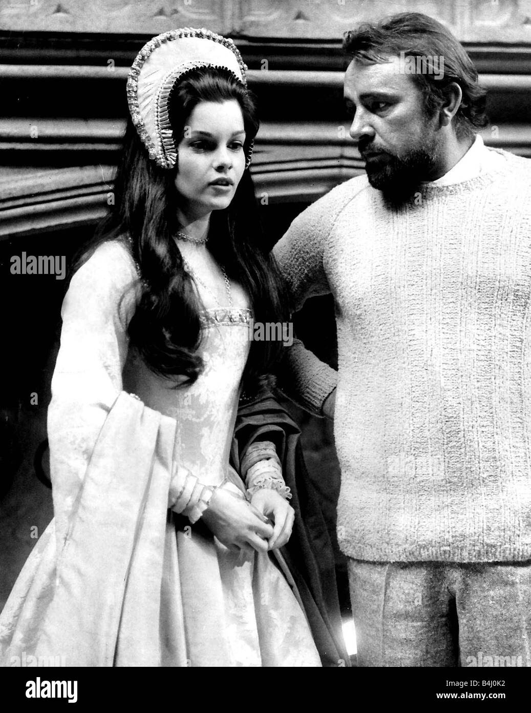 richard-burton-attore-e-genevieve-bujold-francese-attrice-canadese-il