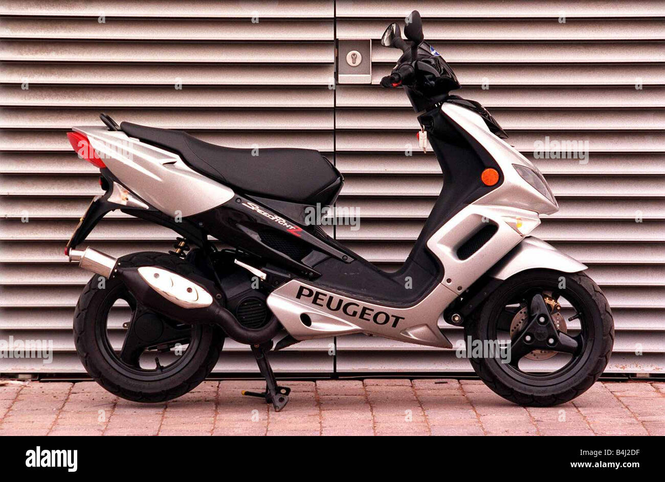 Peugeot 50 cc speedfight scooter Settembre 2000 Foto stock - Alamy
