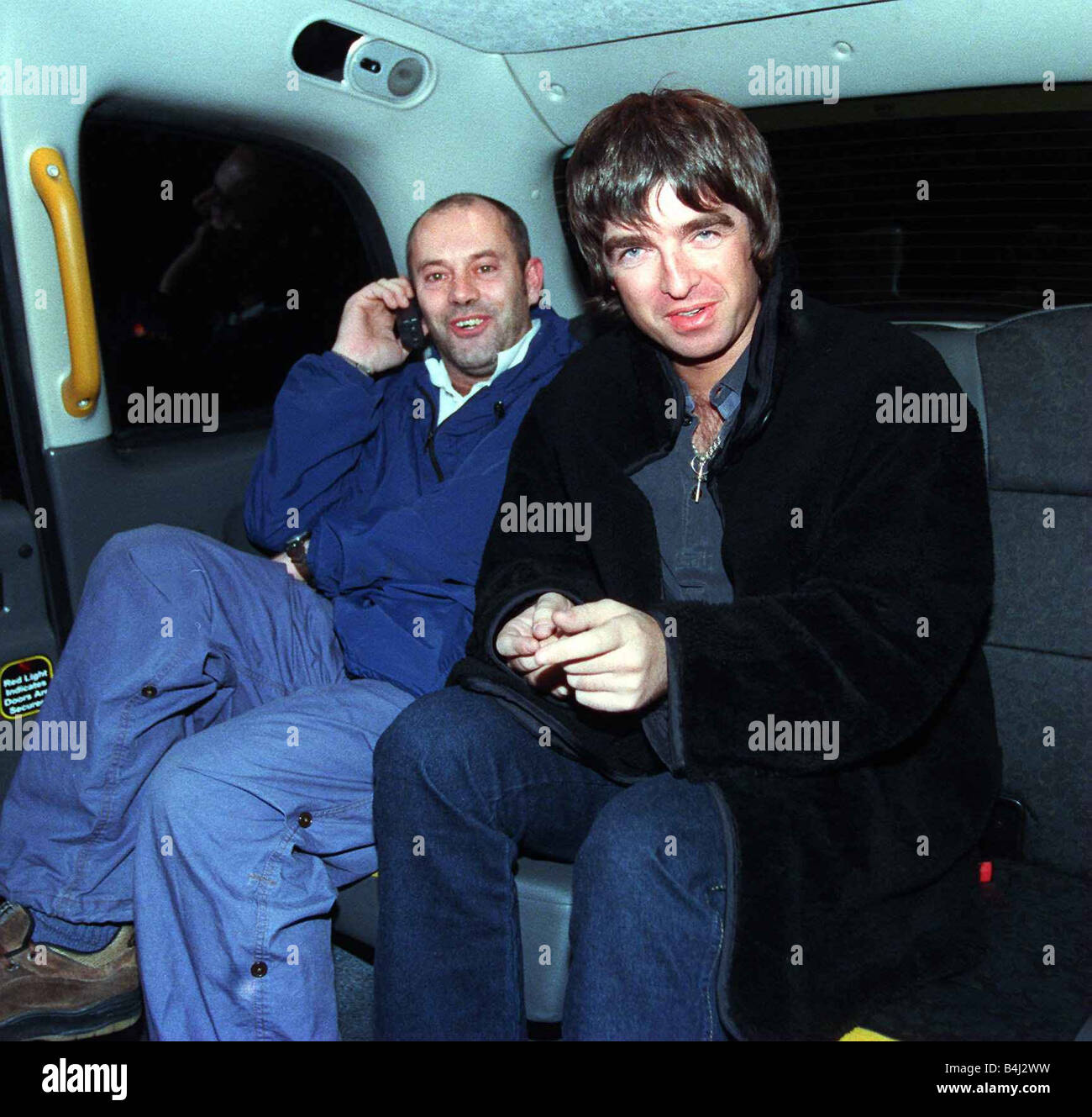 Noel Gallagher e Keith Allen in Glasgow Ottobre 1998 Foto Stock