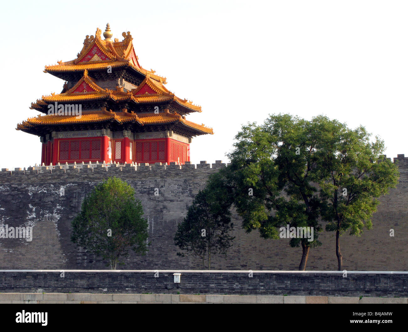 L'angolo casa torre dietro le mura della città proibita di Pechino Cina Asia Foto Stock
