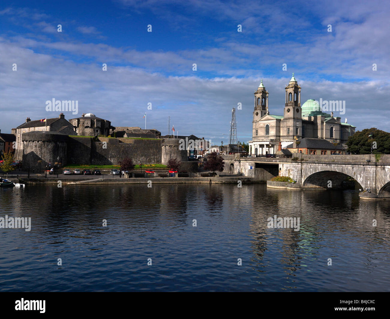 St Peters & Pauls fiume Shannon ,Athlone Westmeath Irlanda Foto Stock