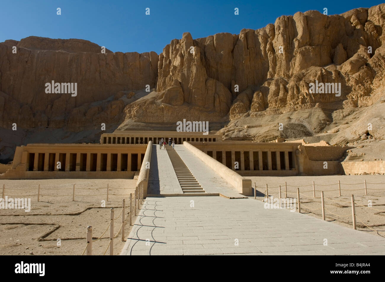 Regina Hatshepsuts tempio mortuario, necropoli tebana, Deir el-Bahari, Luxor Foto Stock Regina Hatshepsuts tempio mortuario, necropoli tebana, Deir el-Bahari, Luxor Foto Stock