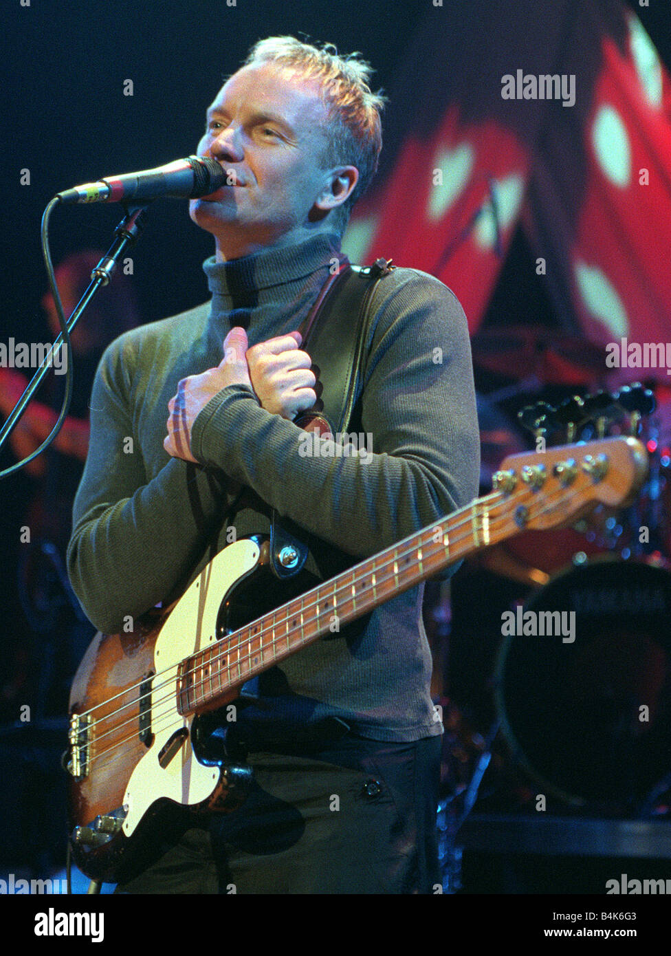 Sting in concerto al Waterfront Hall in Belfast Marzo 00 Sting effettuando al Waterfront Hall in Belfast Foto Stock