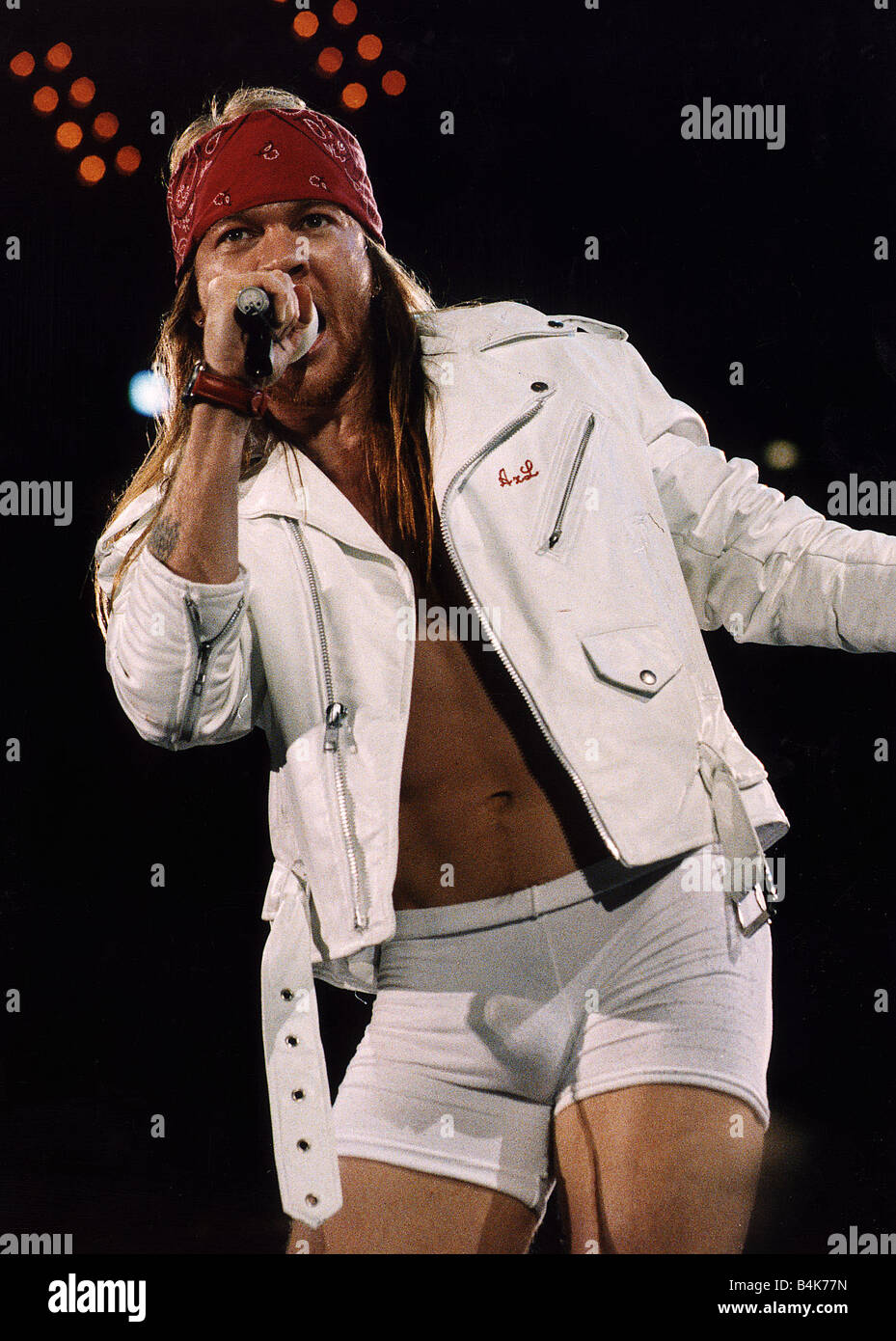 Non disponibile per l'utilizzo delle stampe Axl Rose cantante pop di Guns n Roses gruppo Pop Dbase Freddie Mercury Tribute Concert 1992 Foto Stock