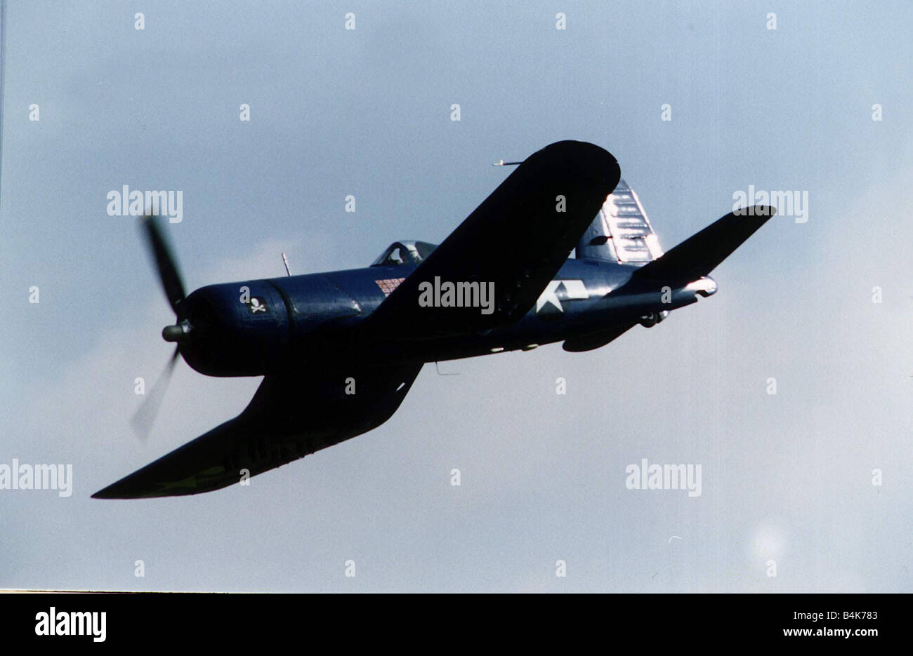 Aria aerei Chance Vought F4U Corsair WW2 USAF portaerei piano basato su proprietà privata e visualizzati in mostra Foto Stock