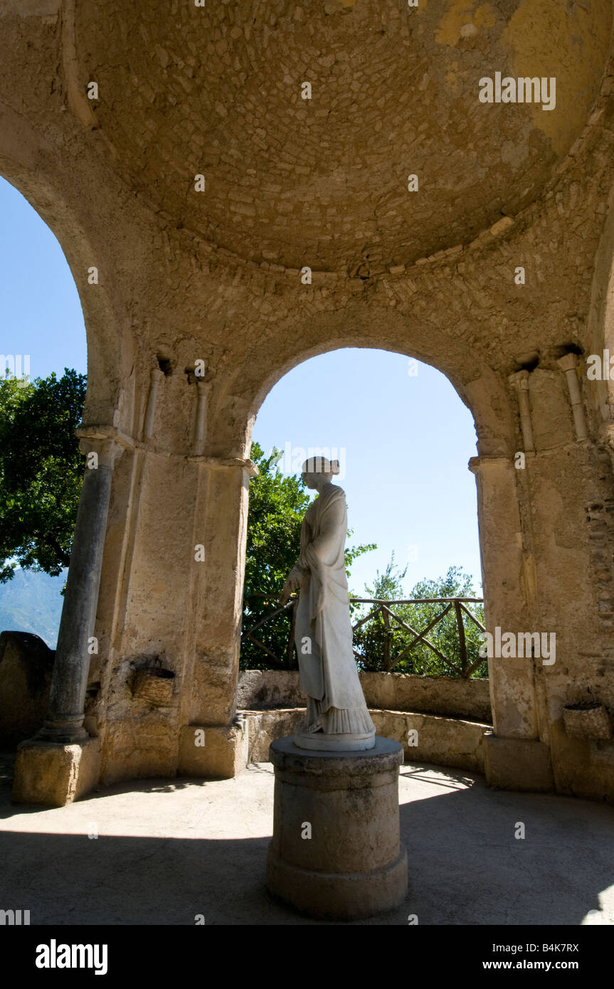 Tempio di Cerere nei giardini di Villa Cimbrone, Ravello, Italia Foto Stock