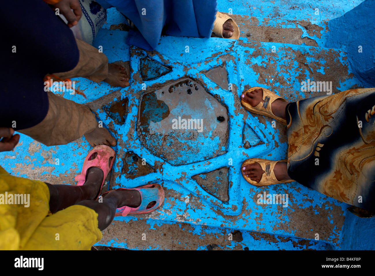 Falasha tombe nel cimitero del villaggio di Wolleka, Etiopia Foto Stock